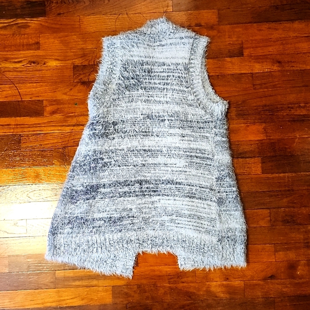 🍁Christopher and Banks White and Grey Fuzzy Open Front Sleeveless Sweater - Picture 2 of 6